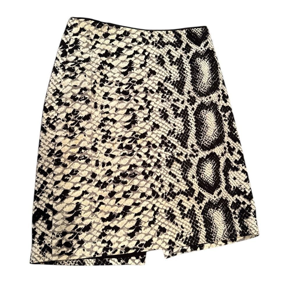 White House Black Market Snake Skin Print Skirt Size 4